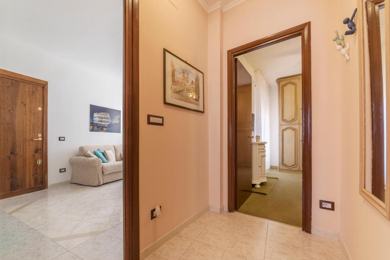 San Giovanni Apartment With Balcony Rom Eksteriør billede
